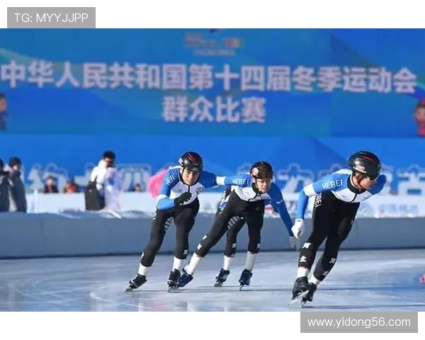 南京街舞队在滑板精英赛中的速度表现令人惊艳,展现出非凡的竞技实力与团队默契