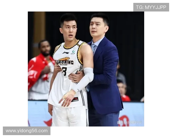 郭艾伦领衔中国男篮新征程展现青春力量与拼搏精神